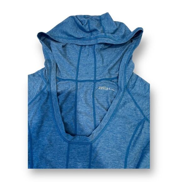 Zella Blue Lightweight Pullover Hoodie Size Small - Picture 3 of 5